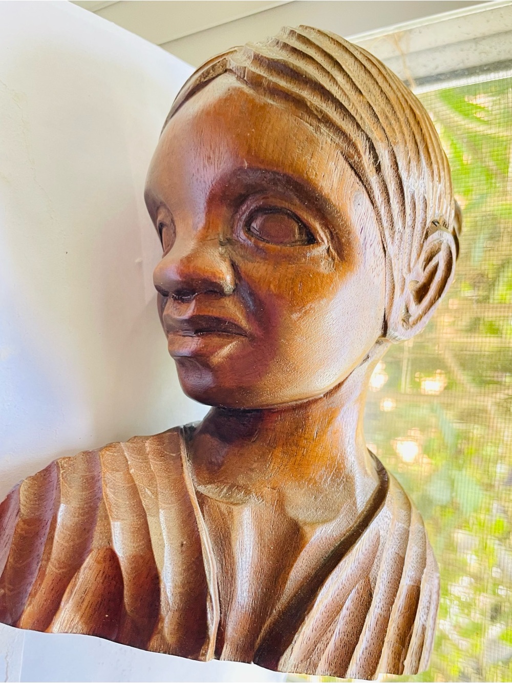 Jose Pinal-(1913-1983-celebrated Mexican artist- wood hand carved bust-signed